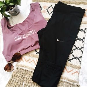 ‼️SOLD‼️• NWOT Nike Running Capris •